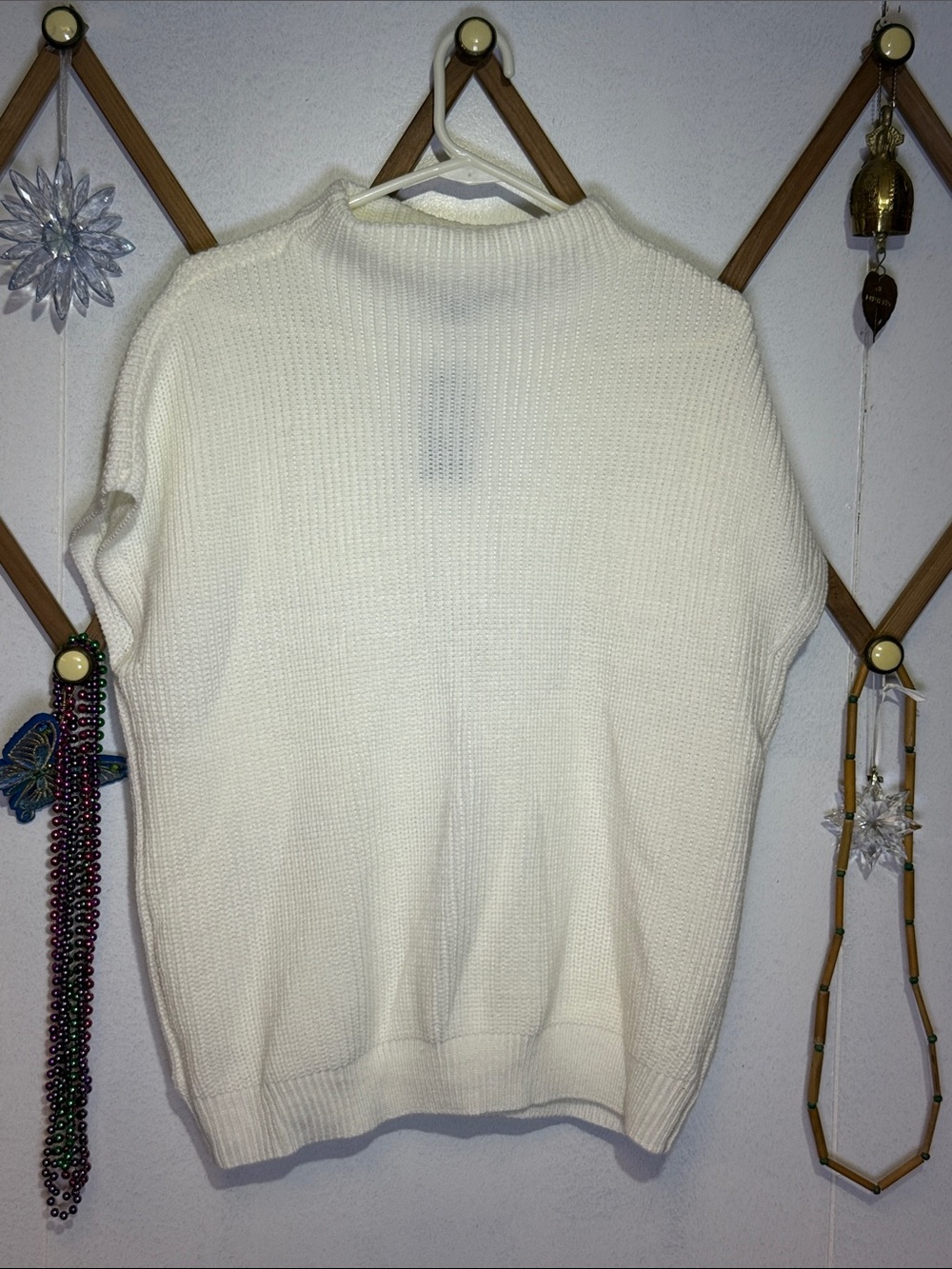 Kenneth Cole Cream Knit Sweater Size Large NWT